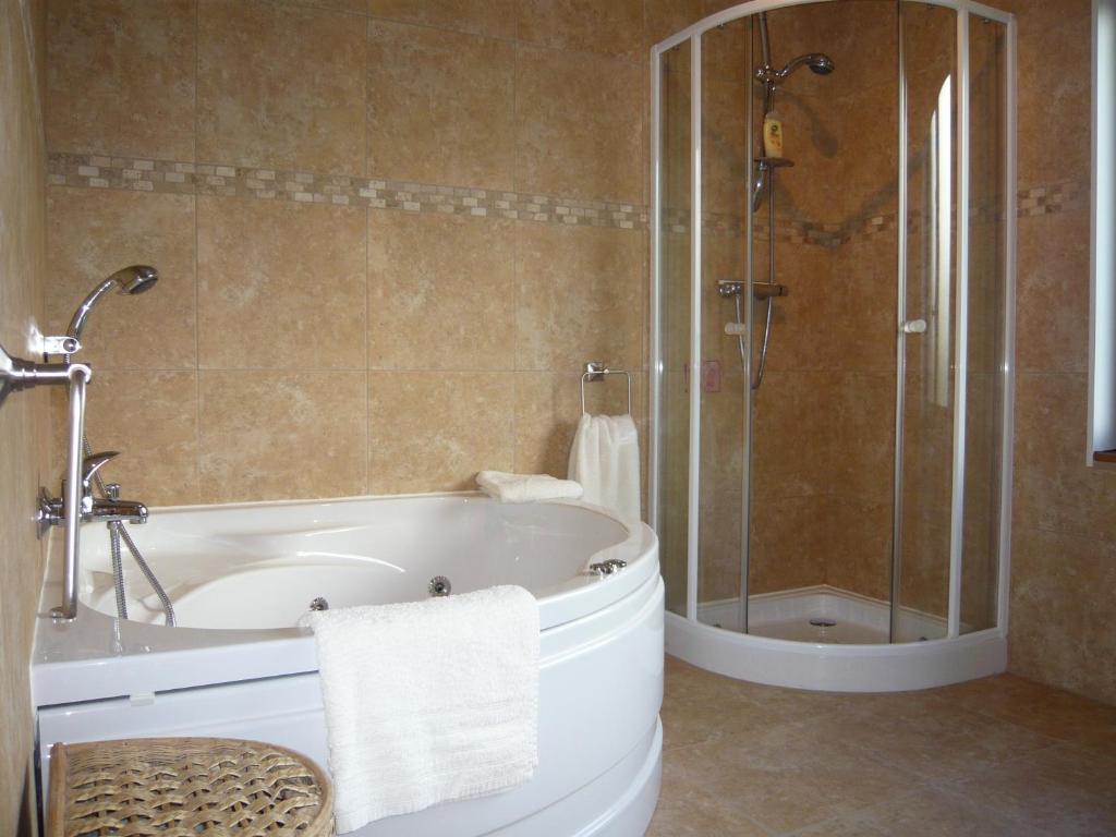 Lakeside Bed And Breakfast Payzac  ห้อง รูปภาพ